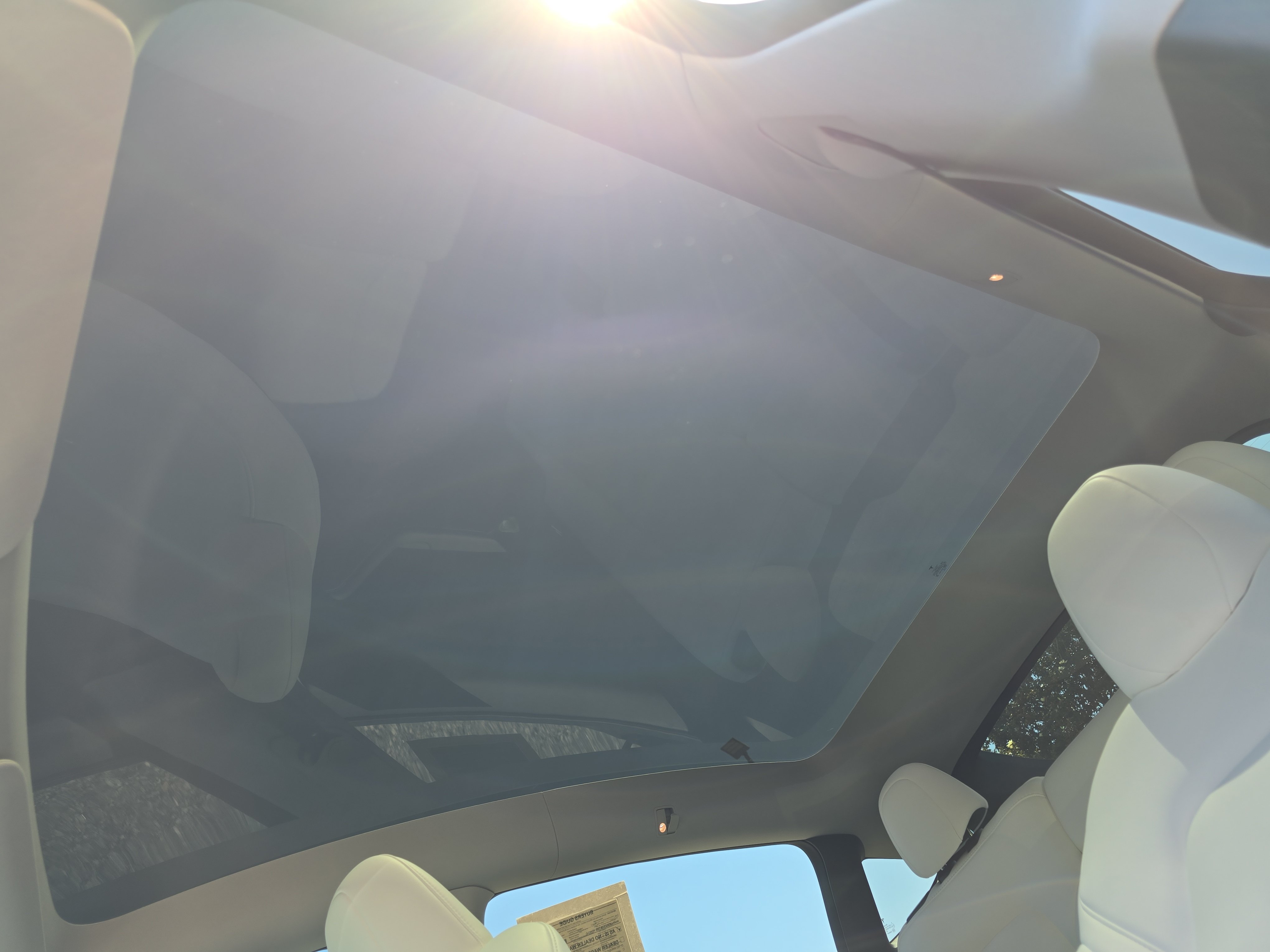 Used 2024 Tesla Model Y Long Range AWD/4WD image 29