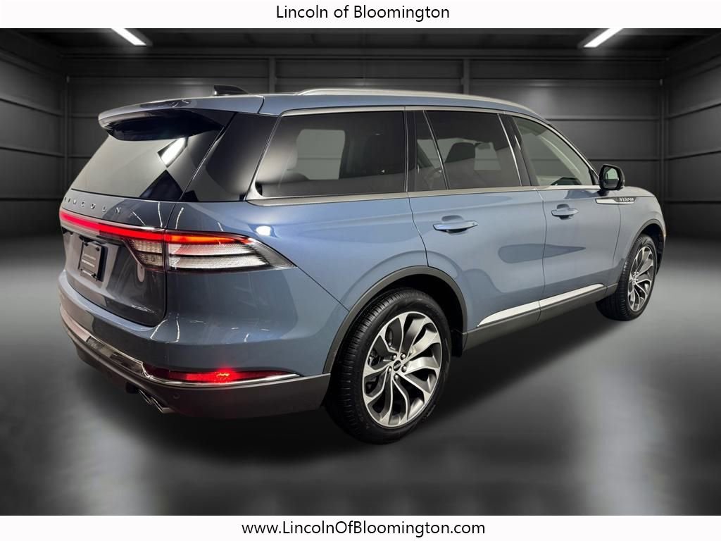 Used 2025 Lincoln Aviator AWD w/ Equipment Group 101A image 7
