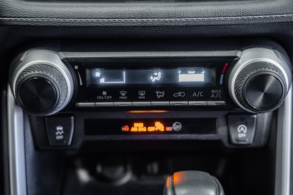 Used 2024 Toyota RAV4 LE image 19