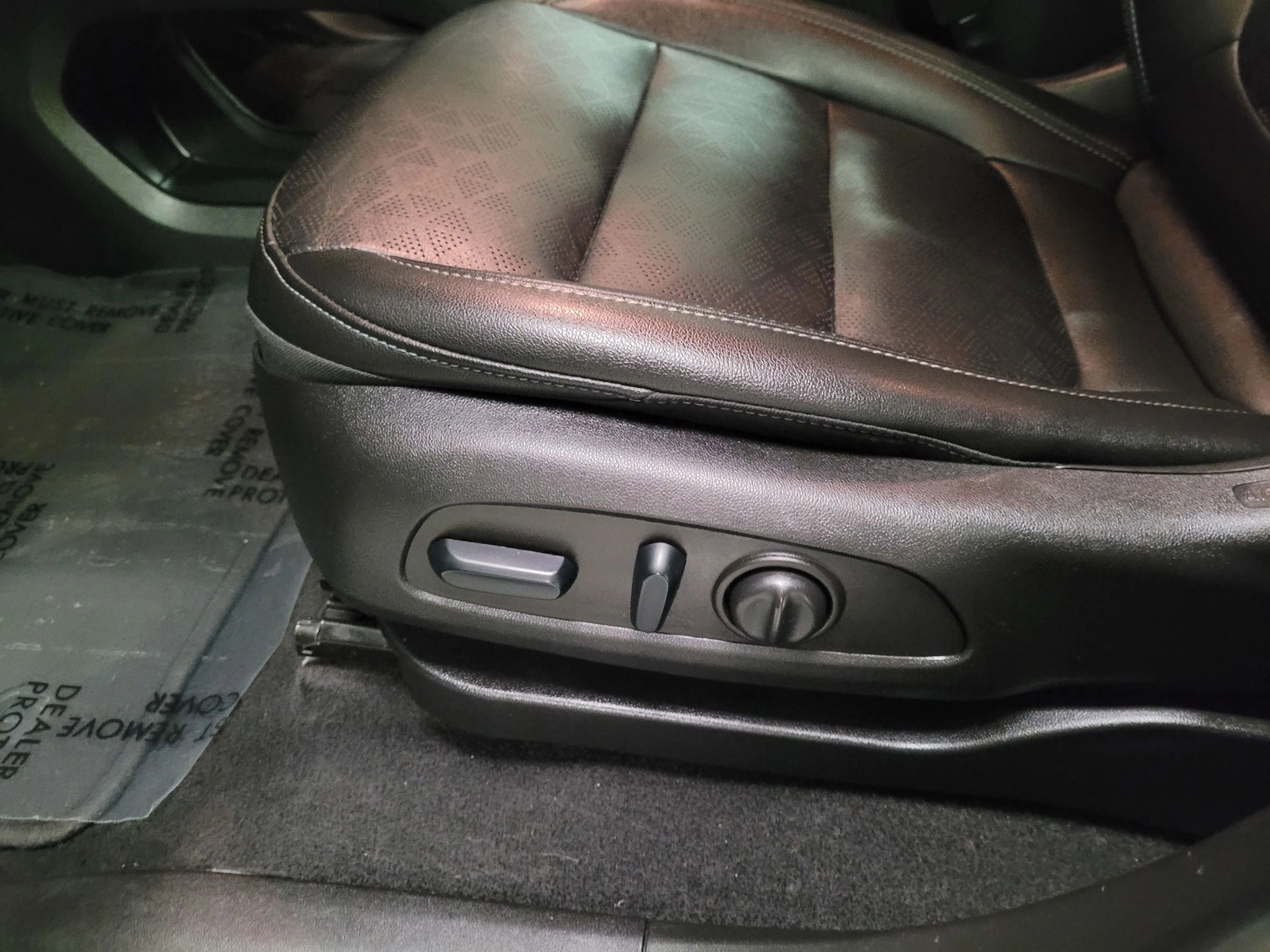 Used 2023 Chevrolet Bolt LT image 15