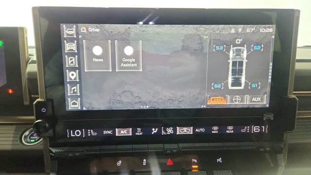 Used 2025 GMC Hummer EV 2X w/ LPO, Sport Package image 51