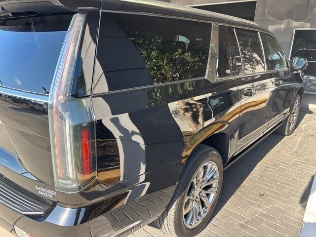 Certified 2025 Cadillac Escalade ESV Premium Luxury w/ LPO, Radiant Package AWD/4WD image 41