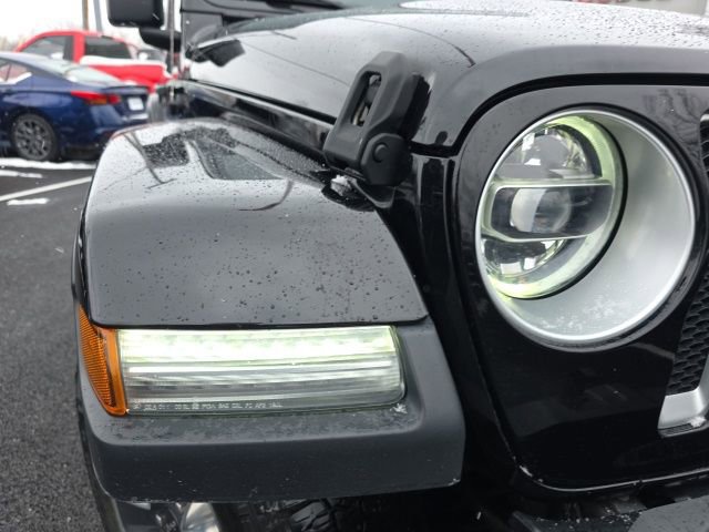 Used 2020 Jeep Wrangler Unlimited Sahara image 27