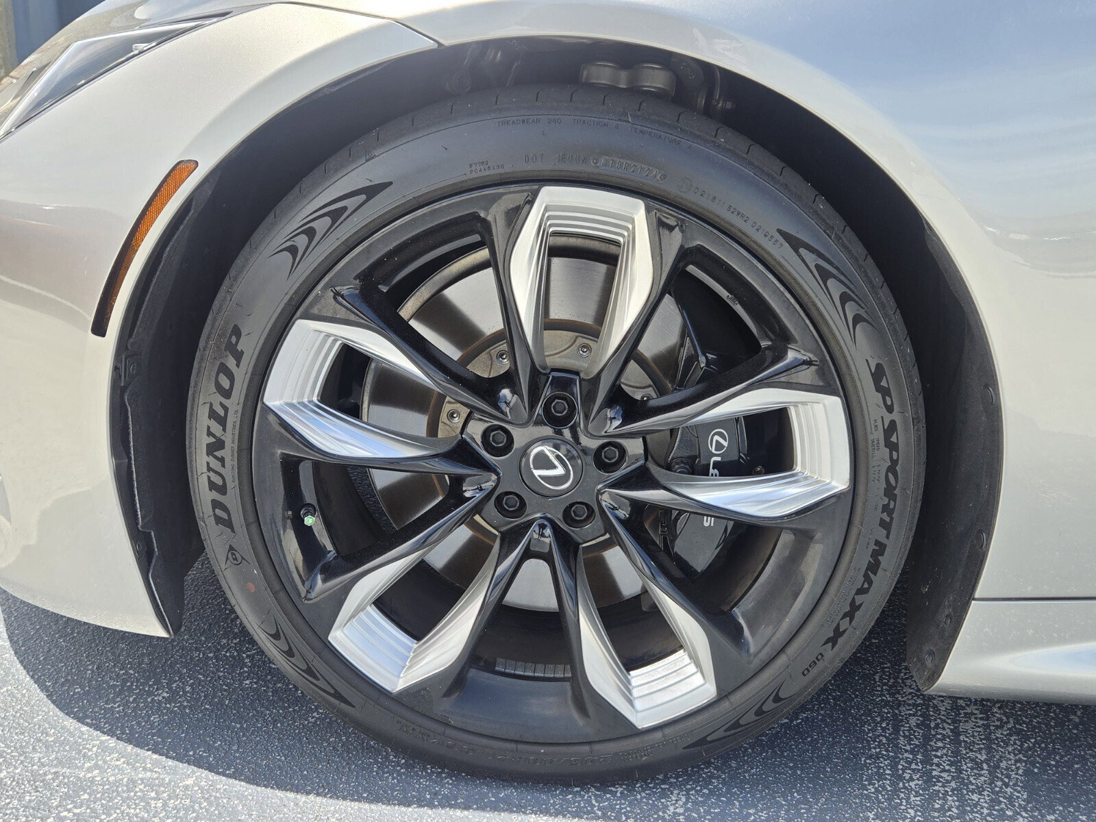 Used 2024 Lexus LC 500 Convertible w/ Touring Package RWD image 12