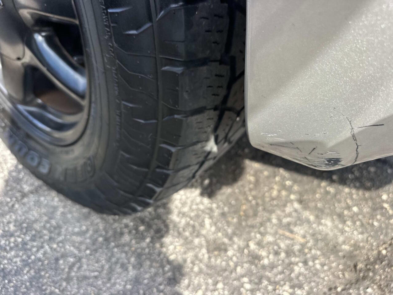 Used 2006 GMC Envoy SLE w/ Sle Preferred Equipment Group image 11