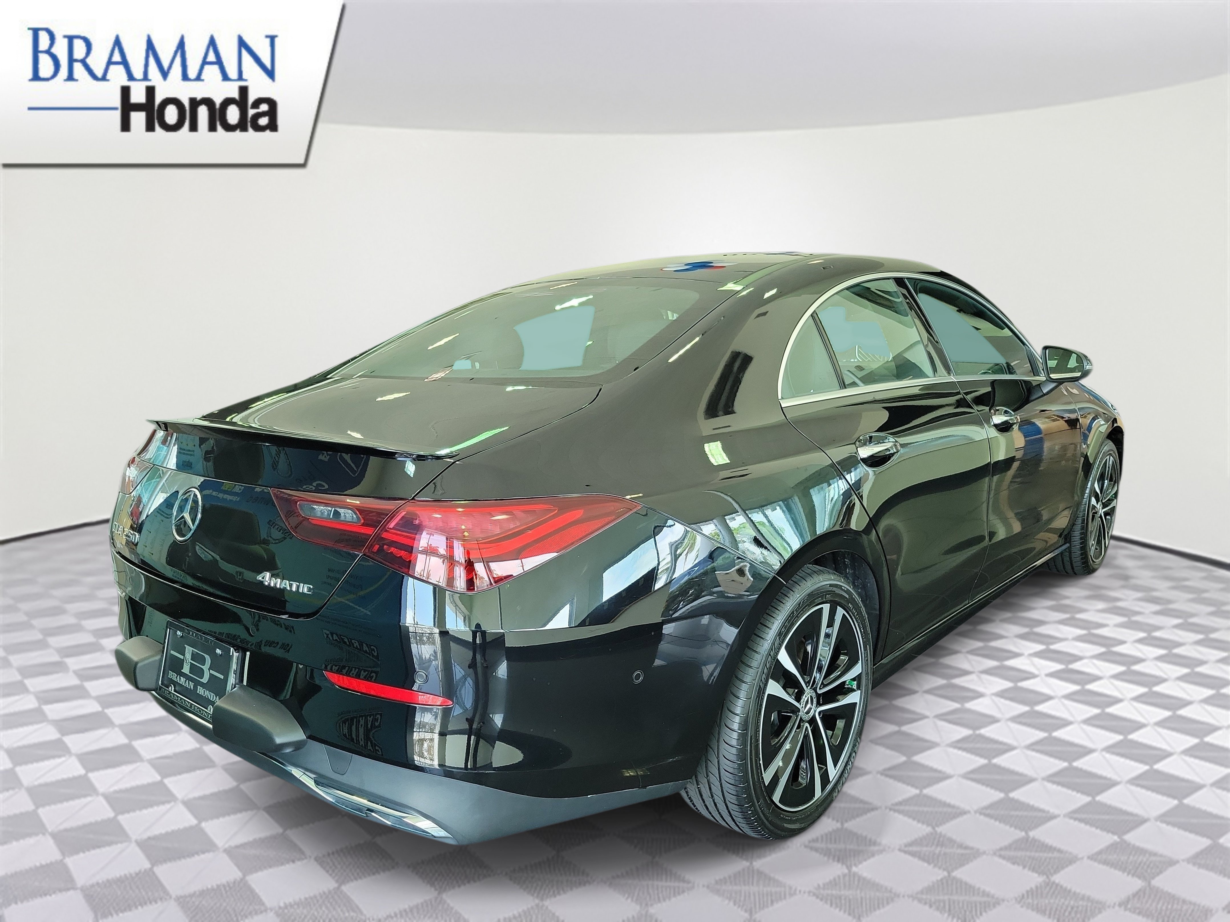 Used 2025 Mercedes-Benz CLA 250 4MATIC w/ Driver Assistance Package image 3