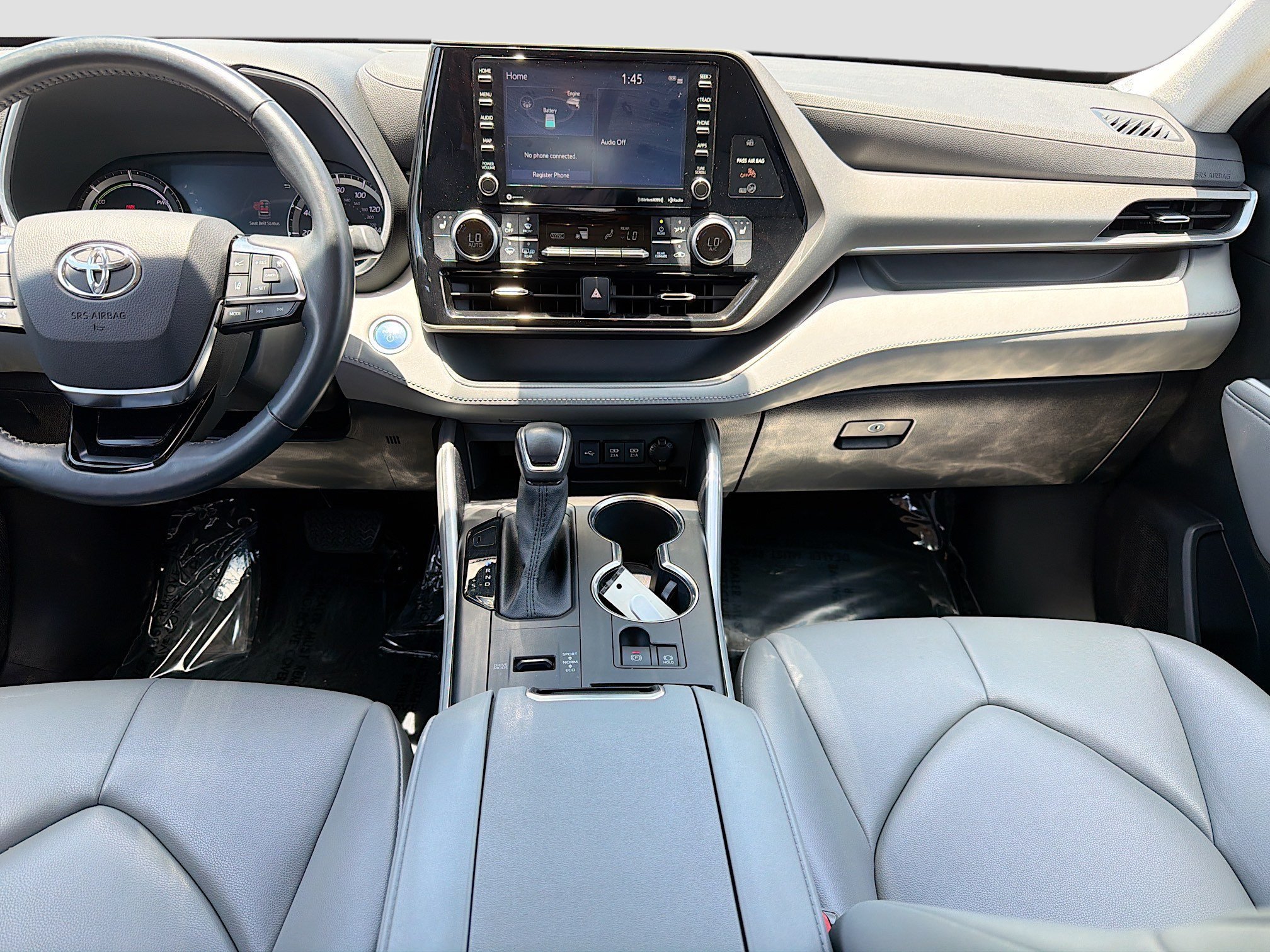 Used 2021 Toyota Highlander XLE AWD/4WD image 18