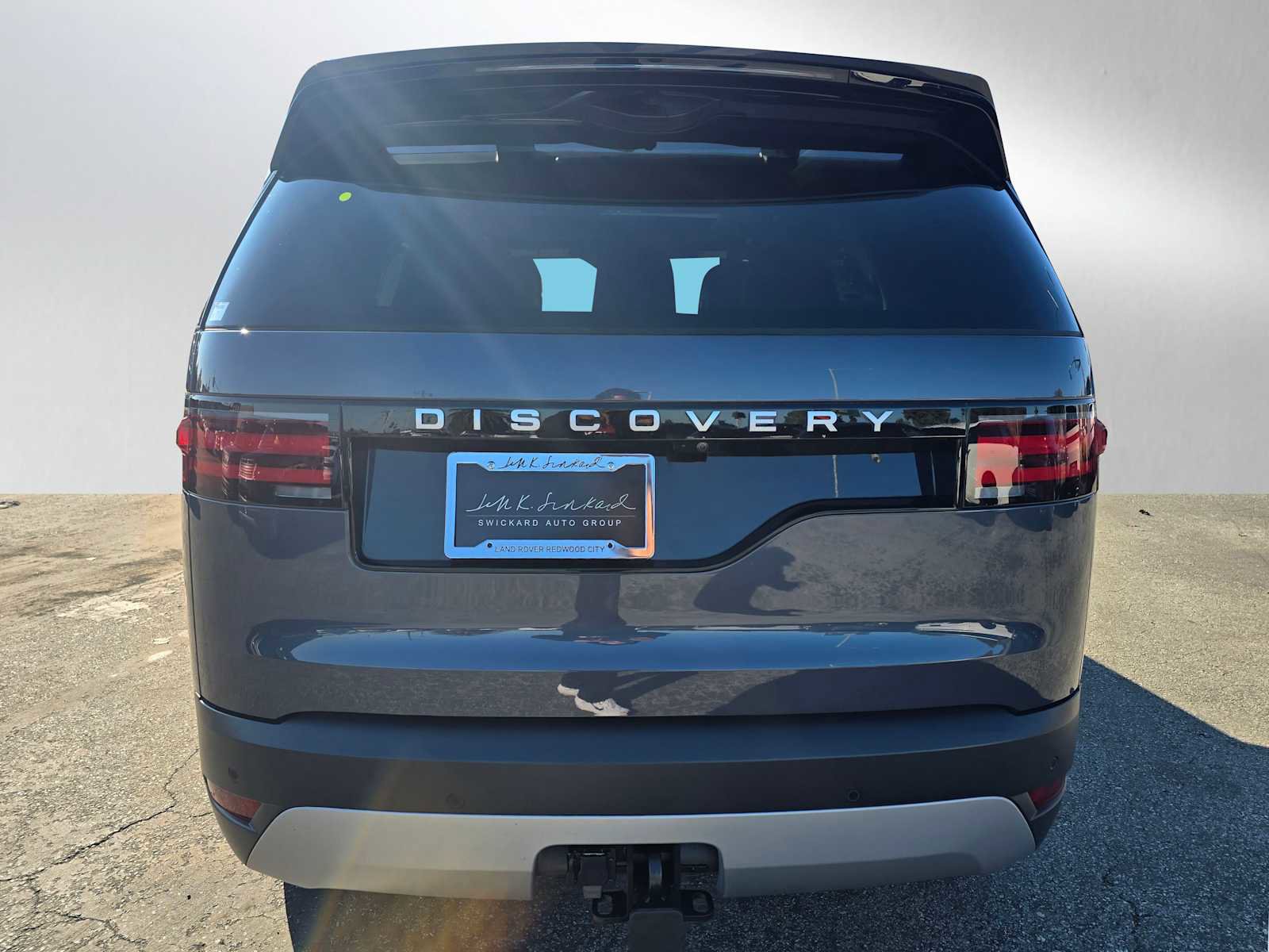 New 2025 Land Rover Discovery S image 4