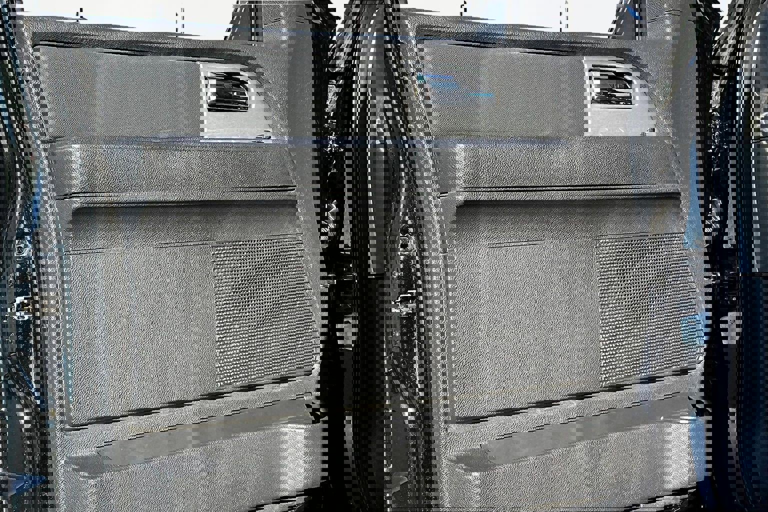 Used 2013 Ford Expedition Limited image 20