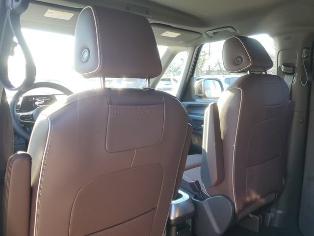 New 2025 Volkswagen ID. Buzz Pro S RWD image 12