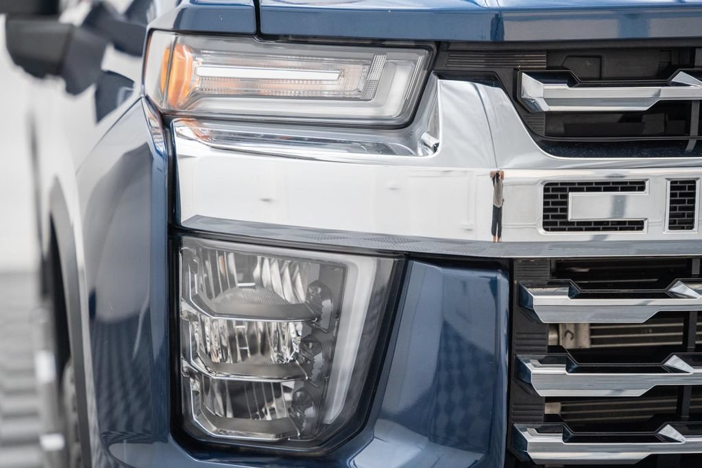 Used 2021 Chevrolet Silverado 3500 LTZ w/ LTZ Premium Package AWD/4WD image 13