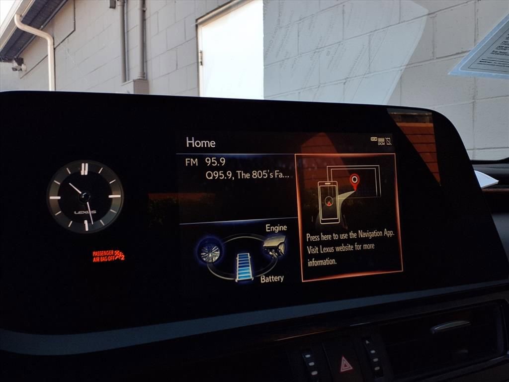 Used 2022 Lexus ES 300h w/ Premium Package image 7