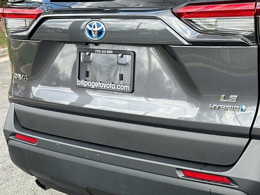 Used 2023 Toyota RAV4 LE image 5