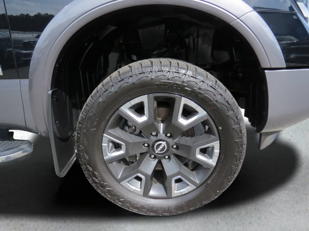 Used 2024 Nissan Titan Platinum Reserve w/ Moonroof Package AWD/4WD image 11