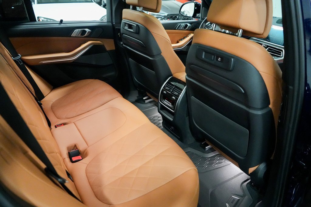 Used 2023 BMW X5 M50i w/ Executive Package image 19