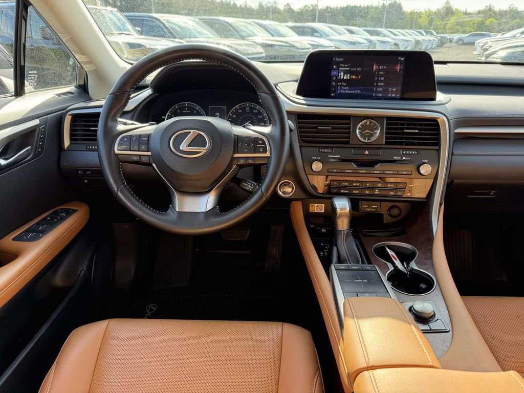 Used 2022 Lexus RX 350L Premium w/ Premium Package image 7