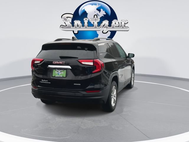 Used 2023 GMC Terrain SLE w/ Driver Convenience Package image 8