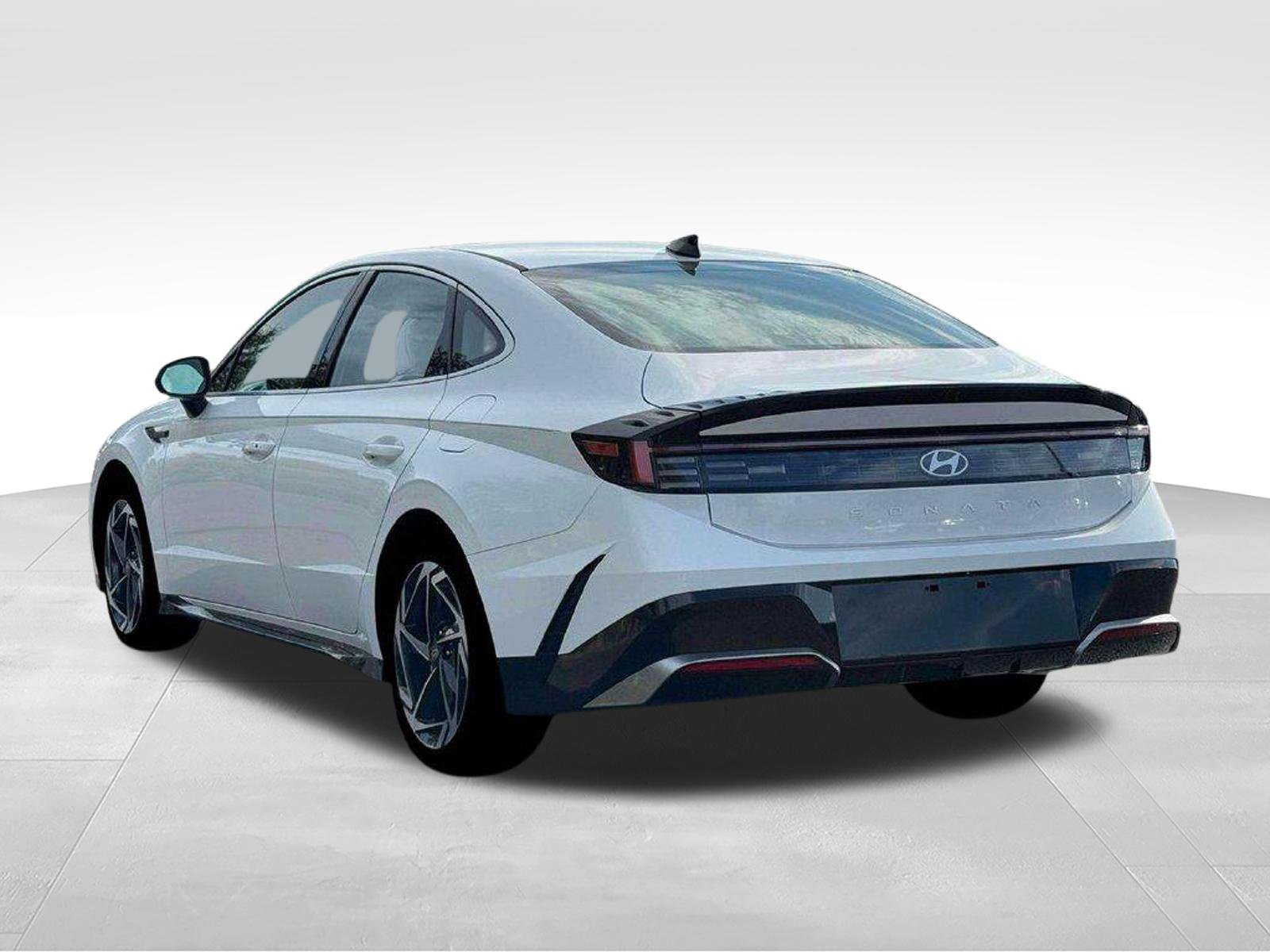 New 2026 Hyundai Sonata SEL FWD image 5