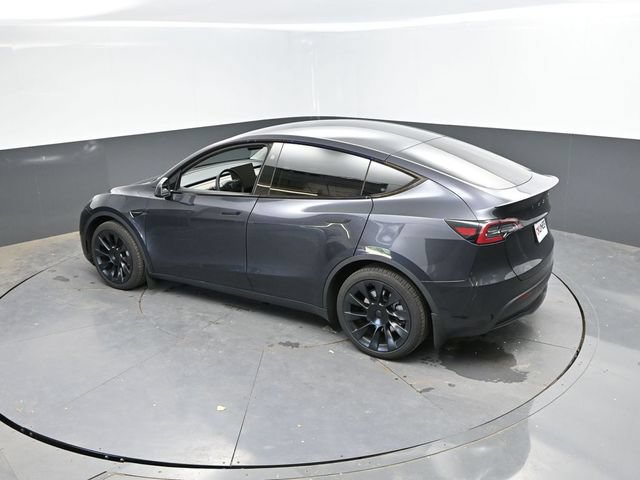 Used 2024 Tesla Model Y Long Range AWD/4WD image 34