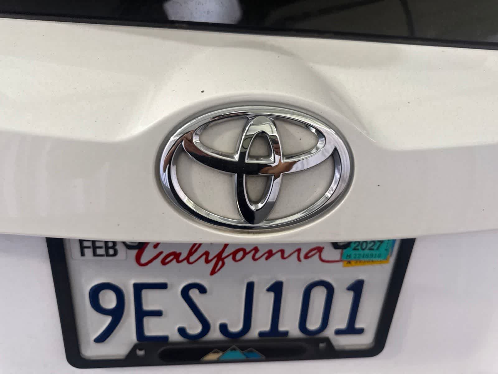 Used 2013 Toyota RAV4 XLE AWD/4WD image 14