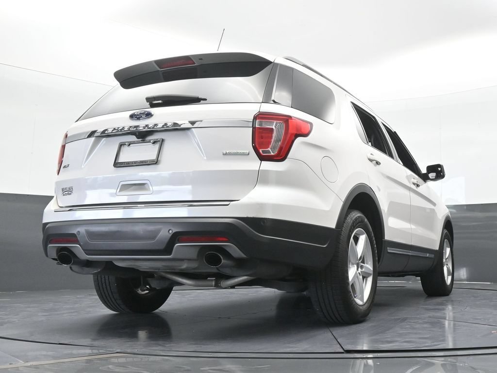 Used 2018 Ford Explorer XLT w/ Equipment Group 202A FWD image 62