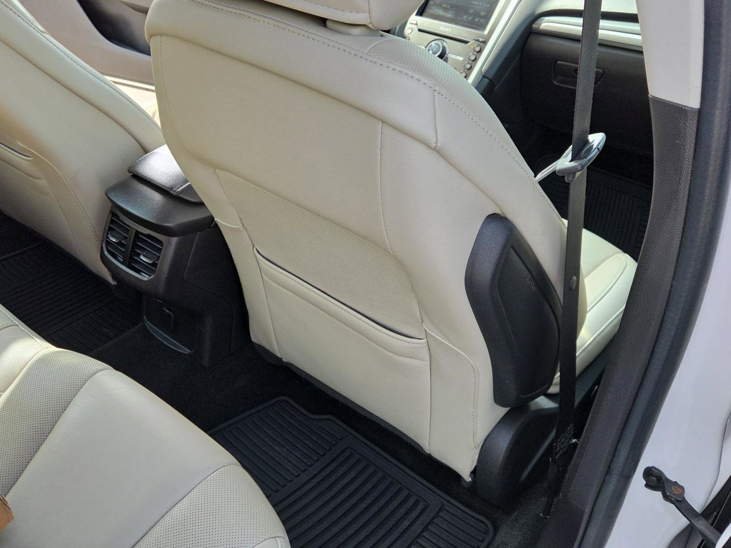 Used 2016 Ford Fusion Titanium FWD image 26