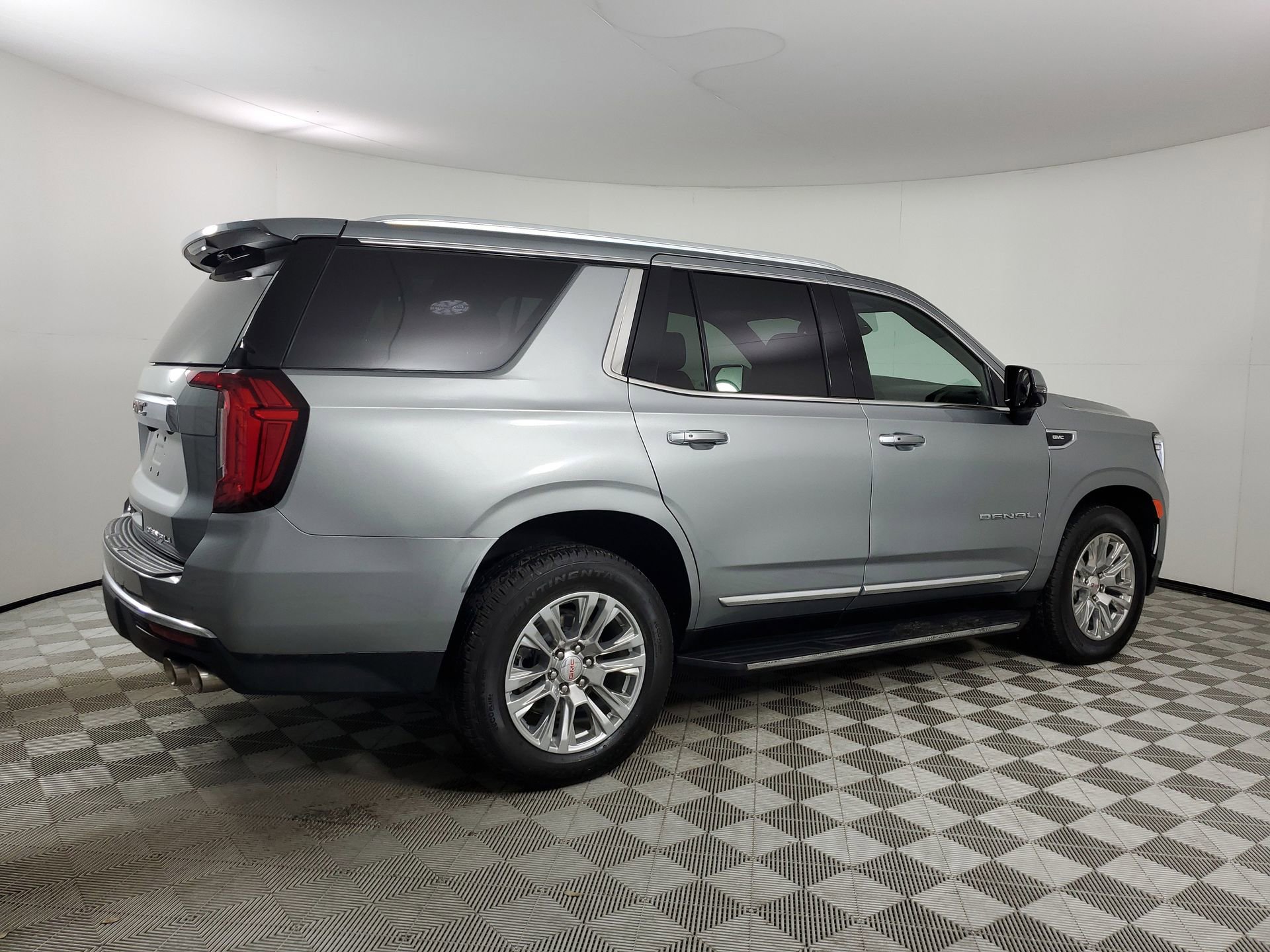 Used 2023 GMC Yukon Denali image 11