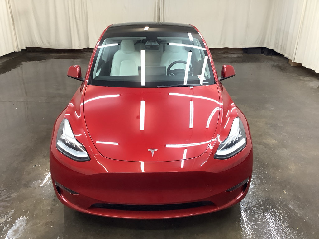 Used 2023 Tesla Model Y Long Range AWD/4WD image 2