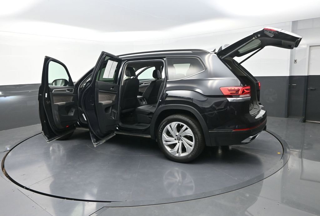 Used 2023 Volkswagen Atlas SE image 34