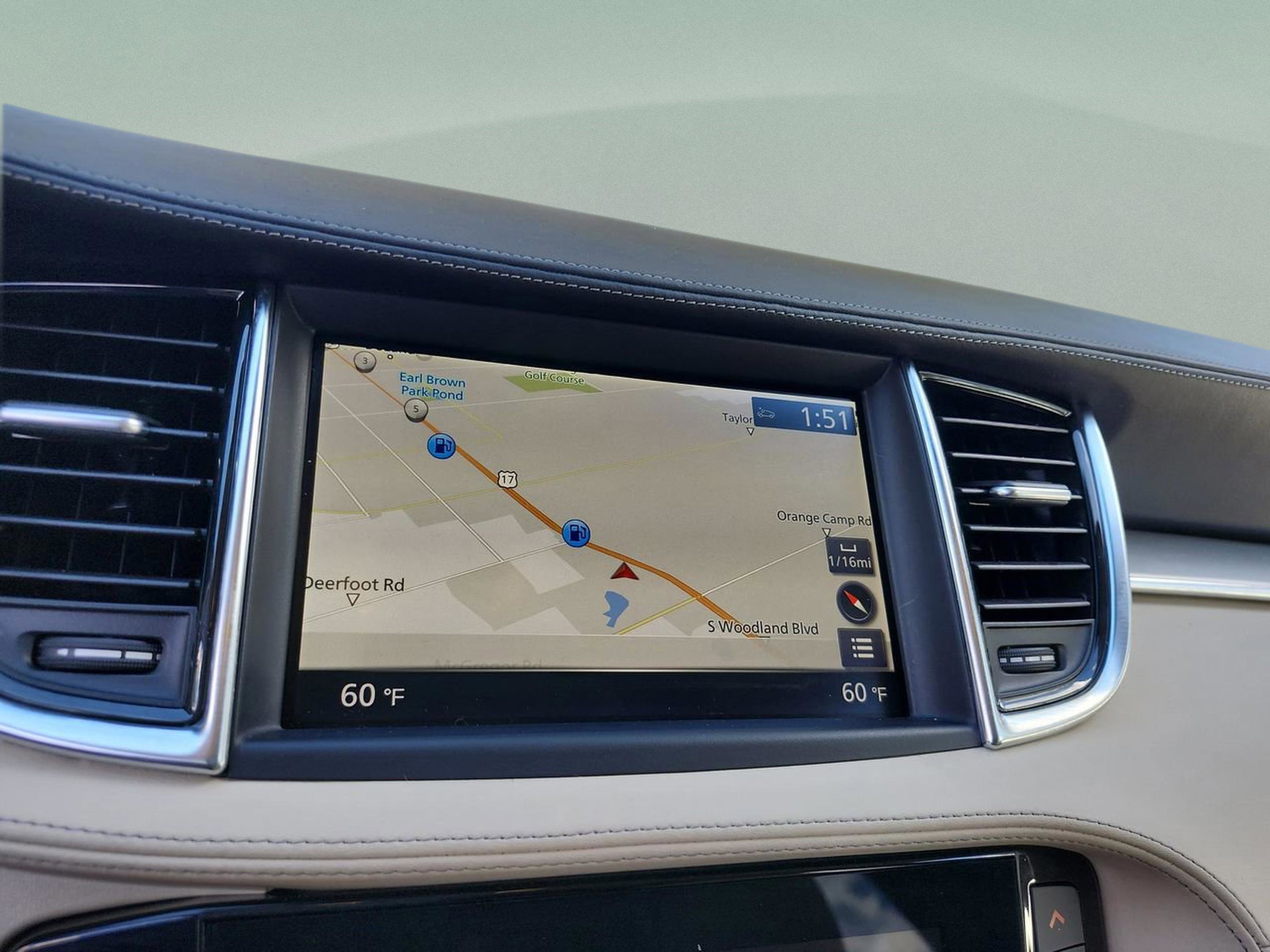 Used 2021 INFINITI QX50 Essential w/ Convenience Package image 28