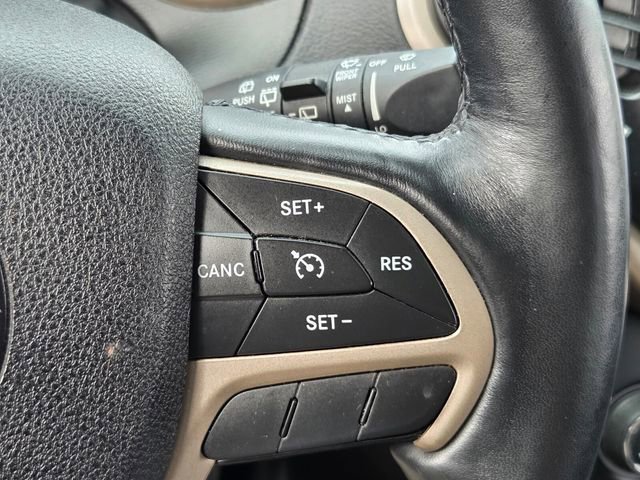 Used 2016 Jeep Cherokee Limited w/ Luxury Group image 22