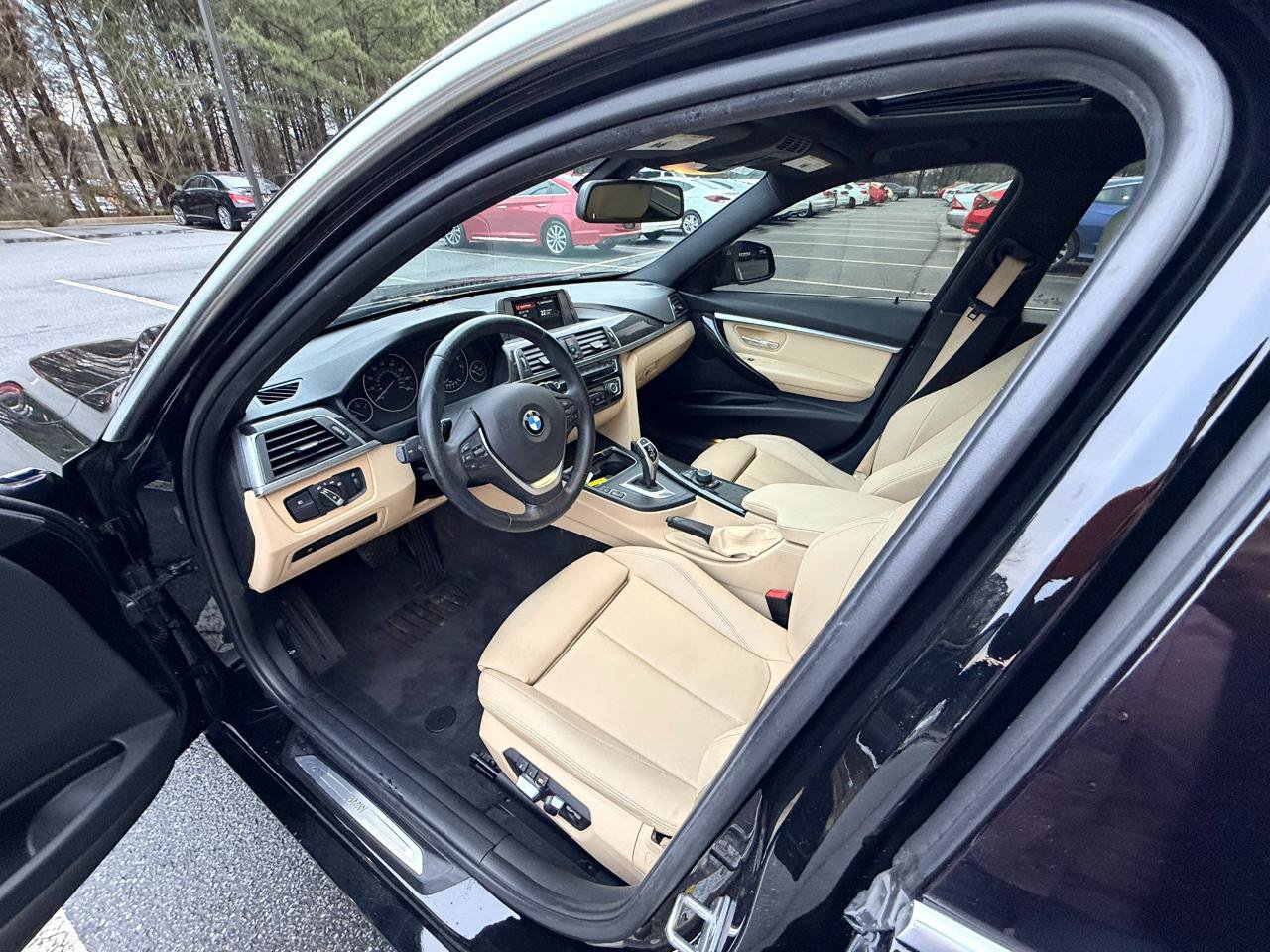 Used 2018 BMW 330i Sedan w/ Convenience Package RWD image 8
