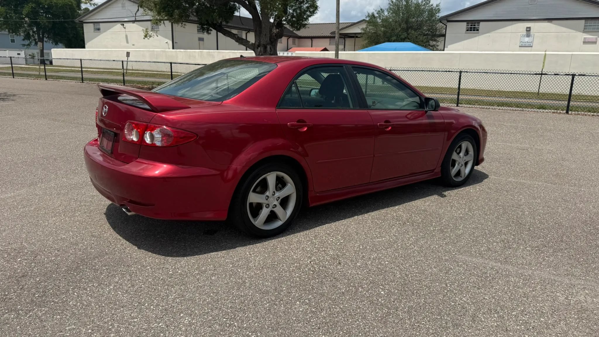 Used 2005 MAZDA MAZDA6 i Sport w/ Bose Audio & Moonroof Pkg FWD image 6