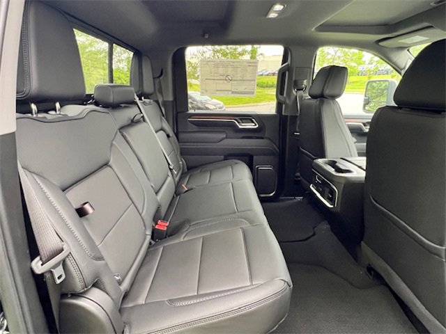 New 2025 GMC Sierra 3500 Denali w/ Denali Reserve Package image 16