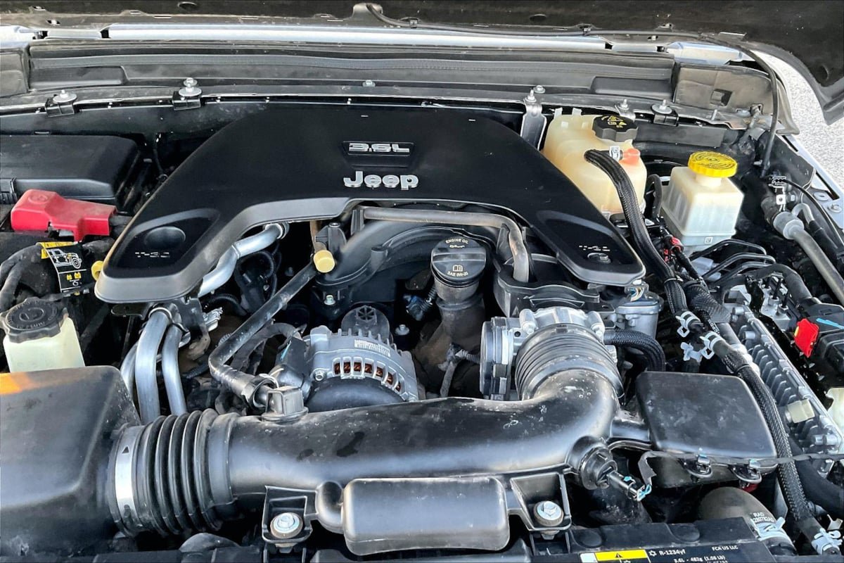 Used 2020 Jeep Gladiator Sport w/ Quick Order Package 24S AWD/4WD image 10