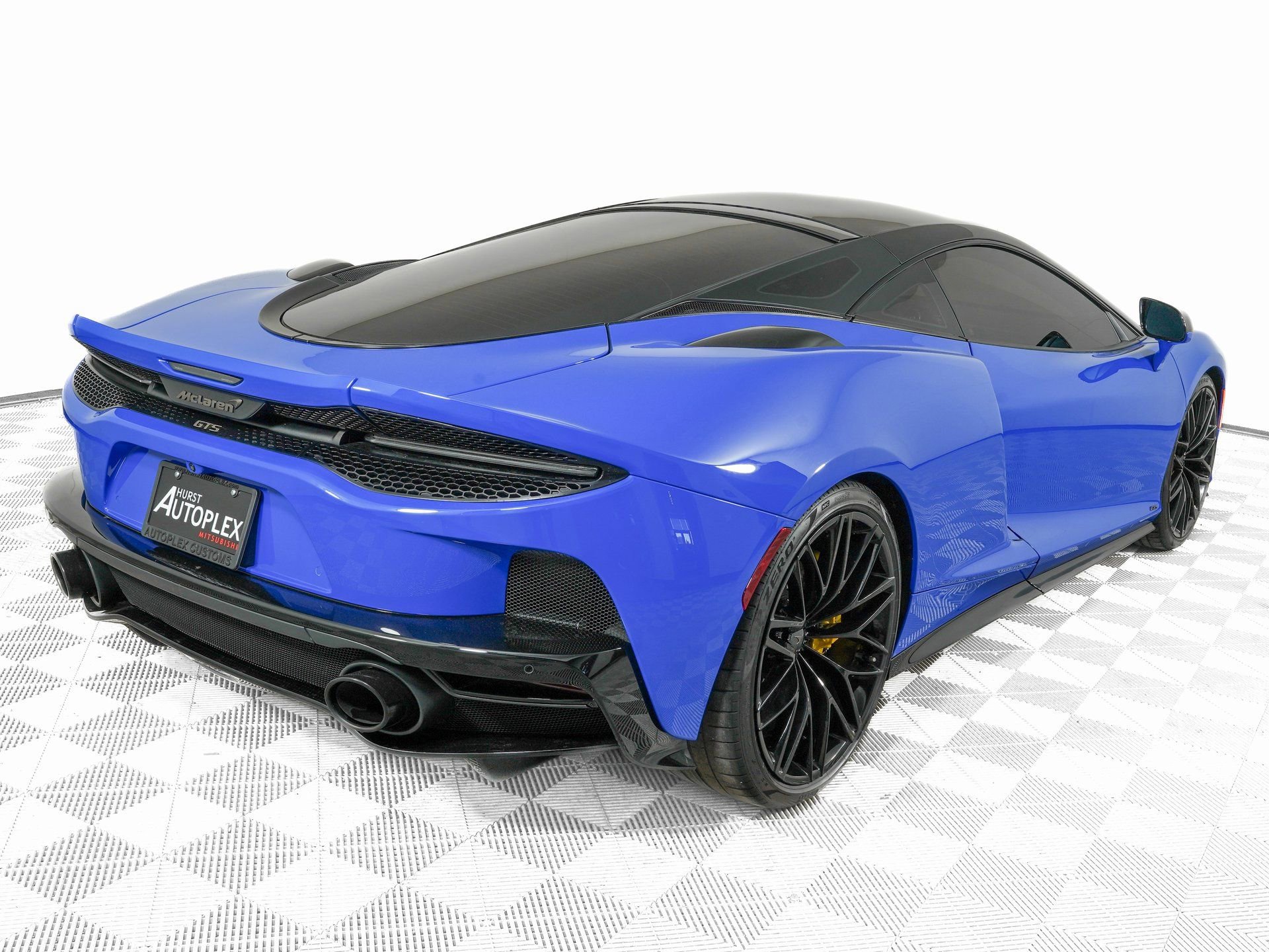 Used 2026 McLaren GTS RWD image 5