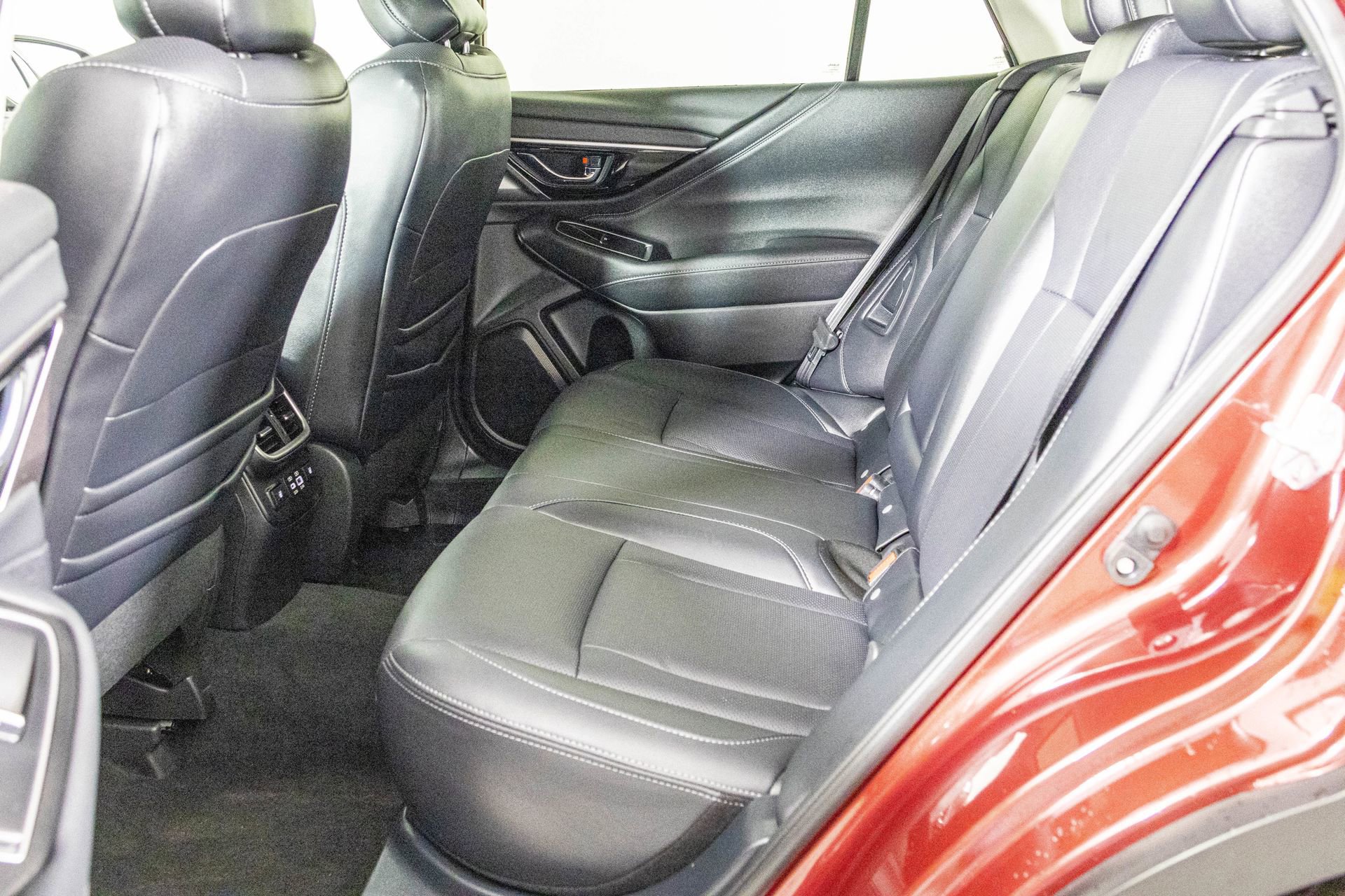 Used 2023 Subaru Outback Limited image 39