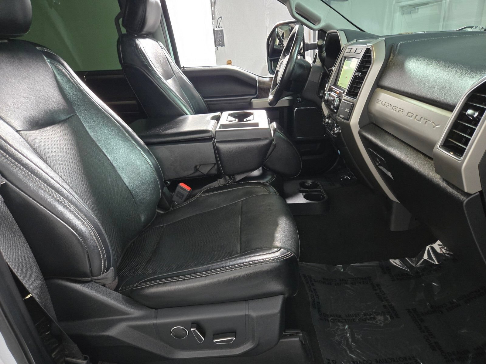 Used 2019 Ford F250 Lariat w/ Lariat Ultimate Package AWD/4WD image 18