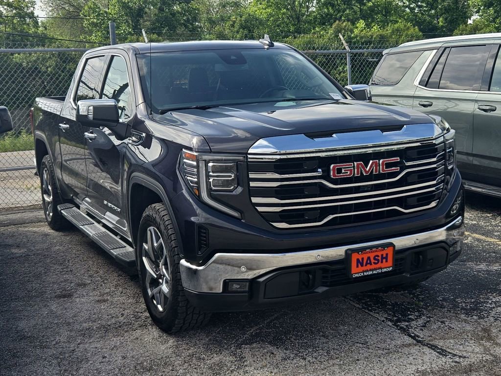 Used 2024 GMC Sierra 1500 SLT w/ SLT Premium Plus Package AWD/4WD image 1