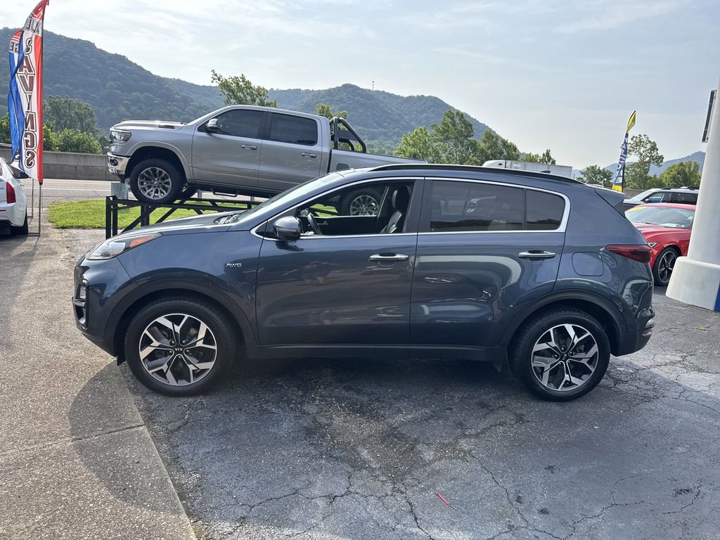 Used 2021 Kia Sportage EX w/ EX Technology Package image 9