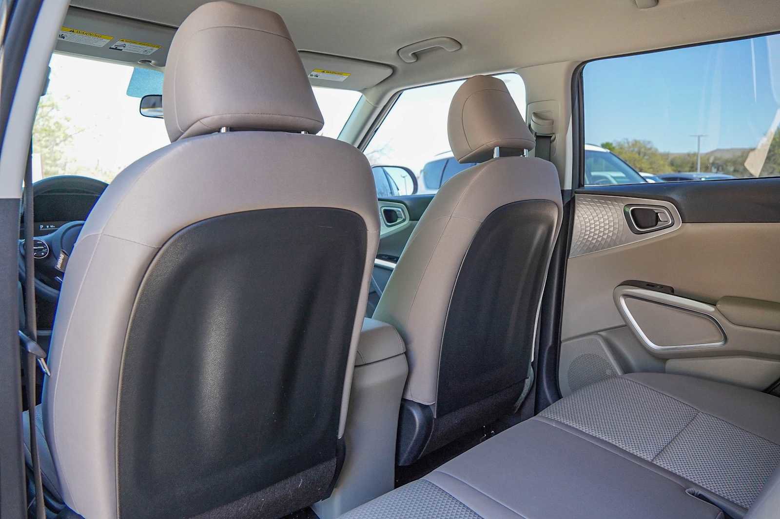 Certified 2023 Kia Soul LX w/ LX Technology Package image 27