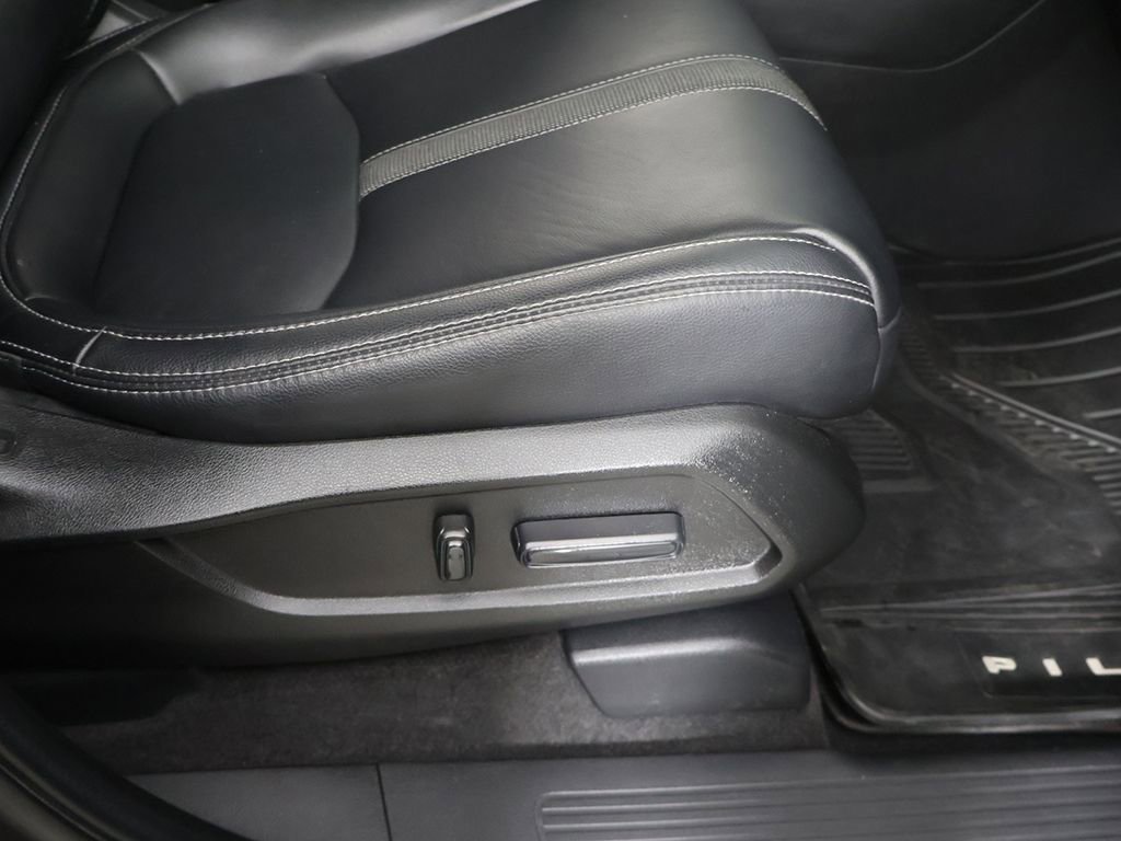 Used 2023 Honda Pilot EX-L image 30