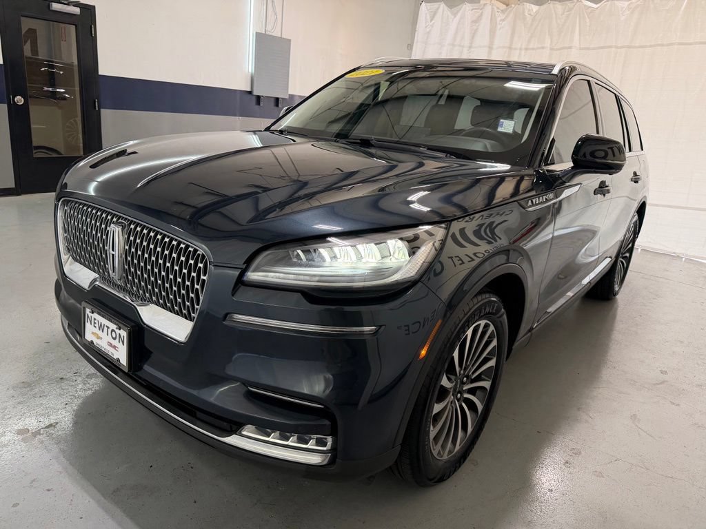Used 2021 Lincoln Aviator Reserve w/ Elements Package Plus AWD/4WD image 38