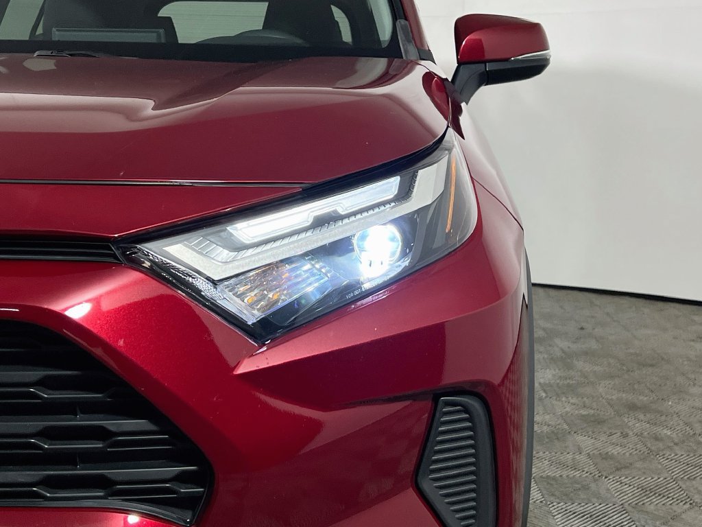 Used 2023 Toyota RAV4 XLE FWD image 9