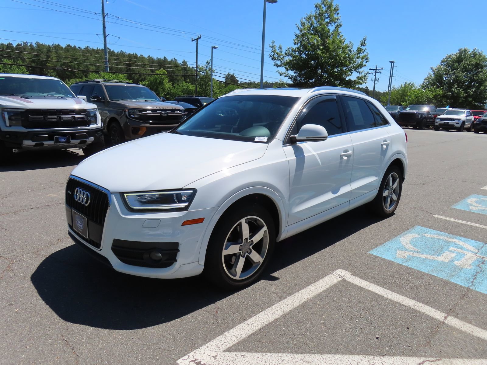 Used 2015 Audi Q3 2.0T Premium Plus AWD/4WD image 3