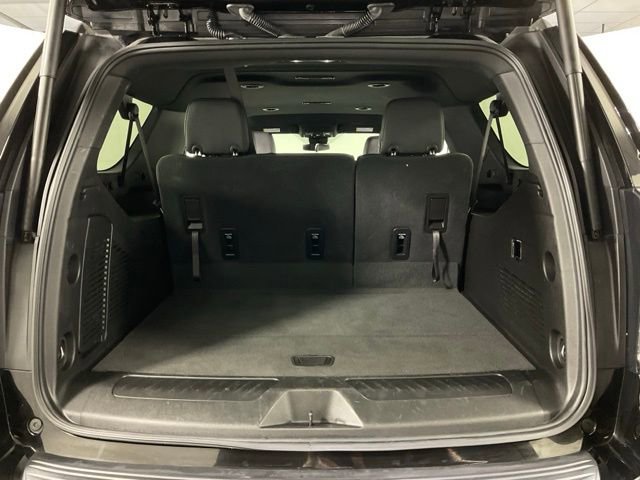 Used 2025 Chevrolet Suburban LT image 39