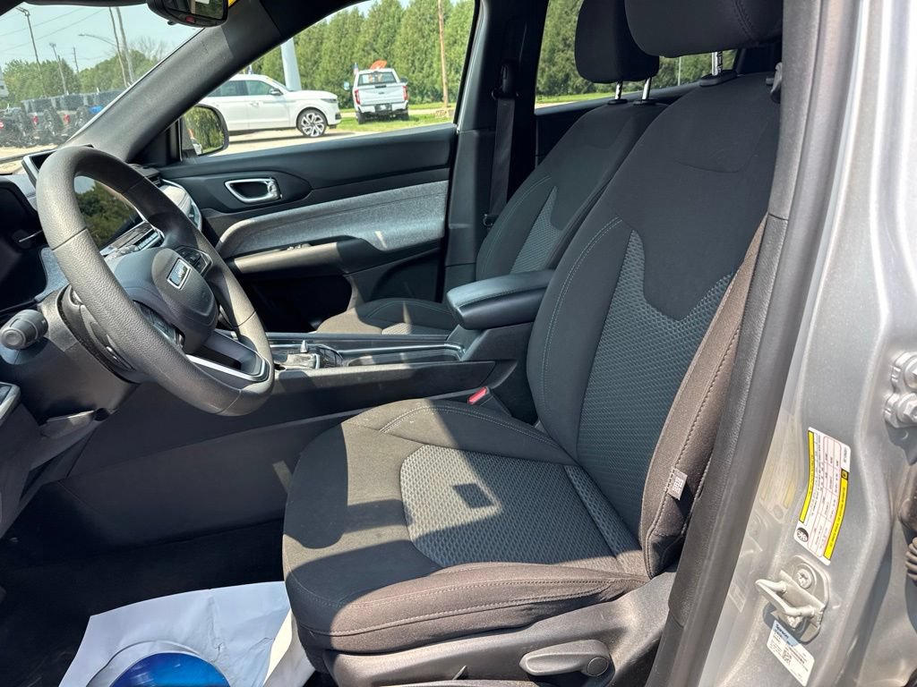Used 2024 Jeep Compass Sport AWD/4WD image 10
