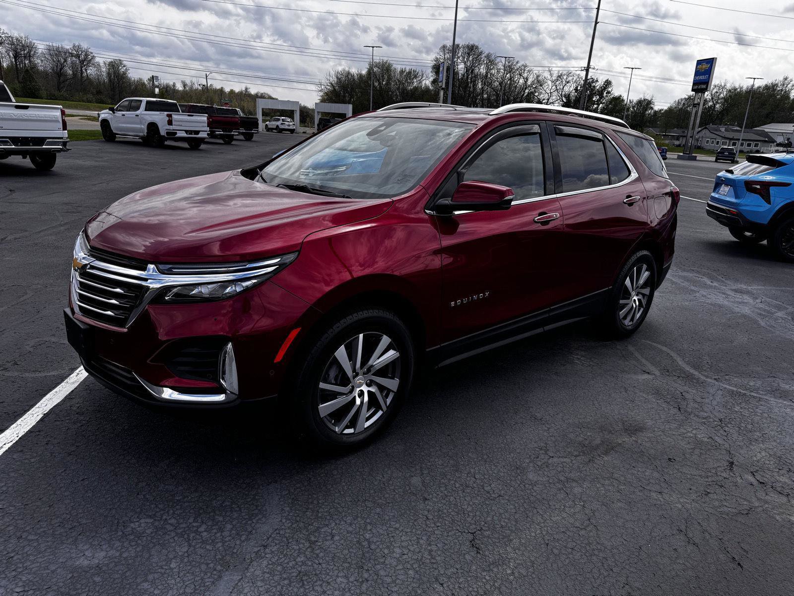 Used 2024 Chevrolet Equinox Premier AWD/4WD image 6