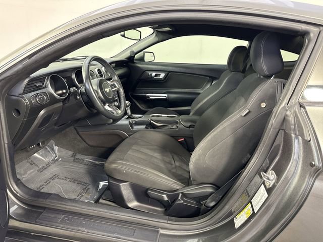 Used 2019 Ford Mustang Coupe w/ Black Accent Package RWD image 4
