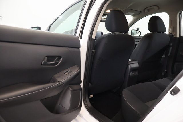 Used 2024 Nissan Sentra SV FWD image 27